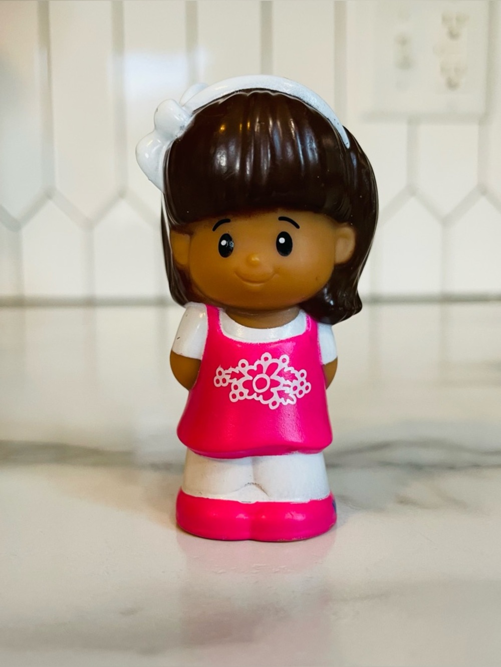 ❌❌Sold❌❌Fisher Price Little People Lil Movers Pink School Bus Figure - Mia